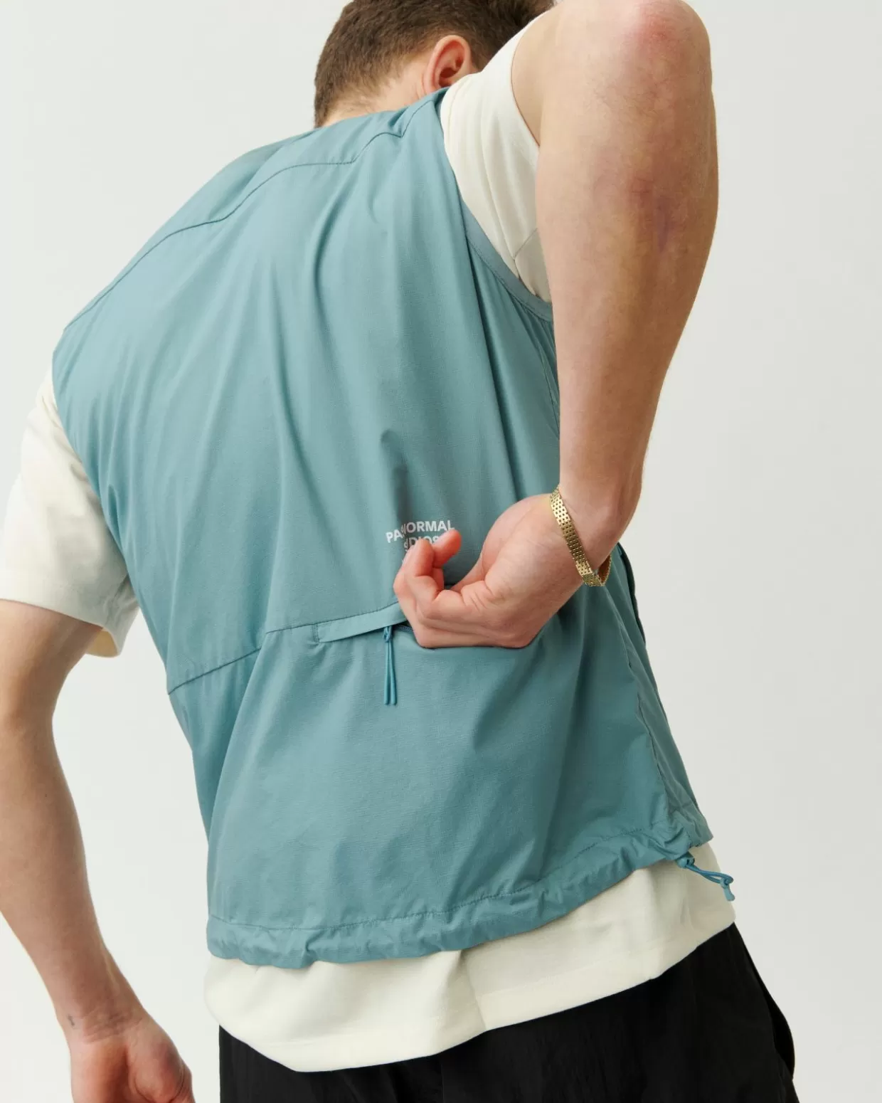 Casual^Pas Normal Studios Men's Off-Race Stow Away Vest — Dusty Blue